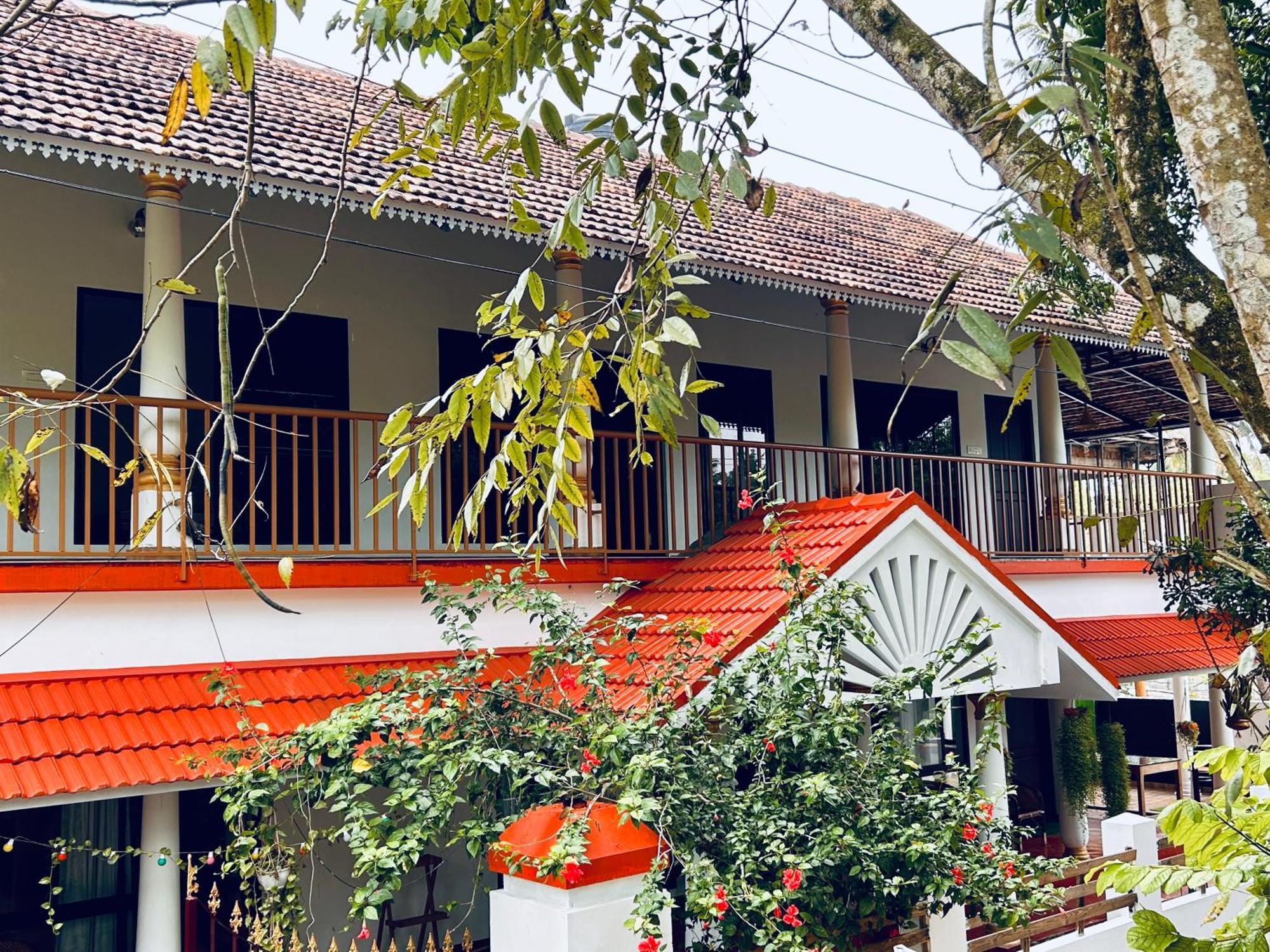 Marari Beach Cleetus Homestay Марарикулам Экстерьер фото