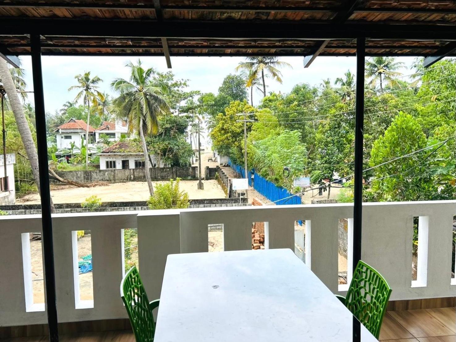 Marari Beach Cleetus Homestay Марарикулам Экстерьер фото
